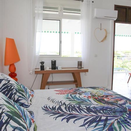 Villa Theo , Chambre D'Hotes , Petit Dejeuner, Table D'Hotes サンタンヌ エクステリア 写真